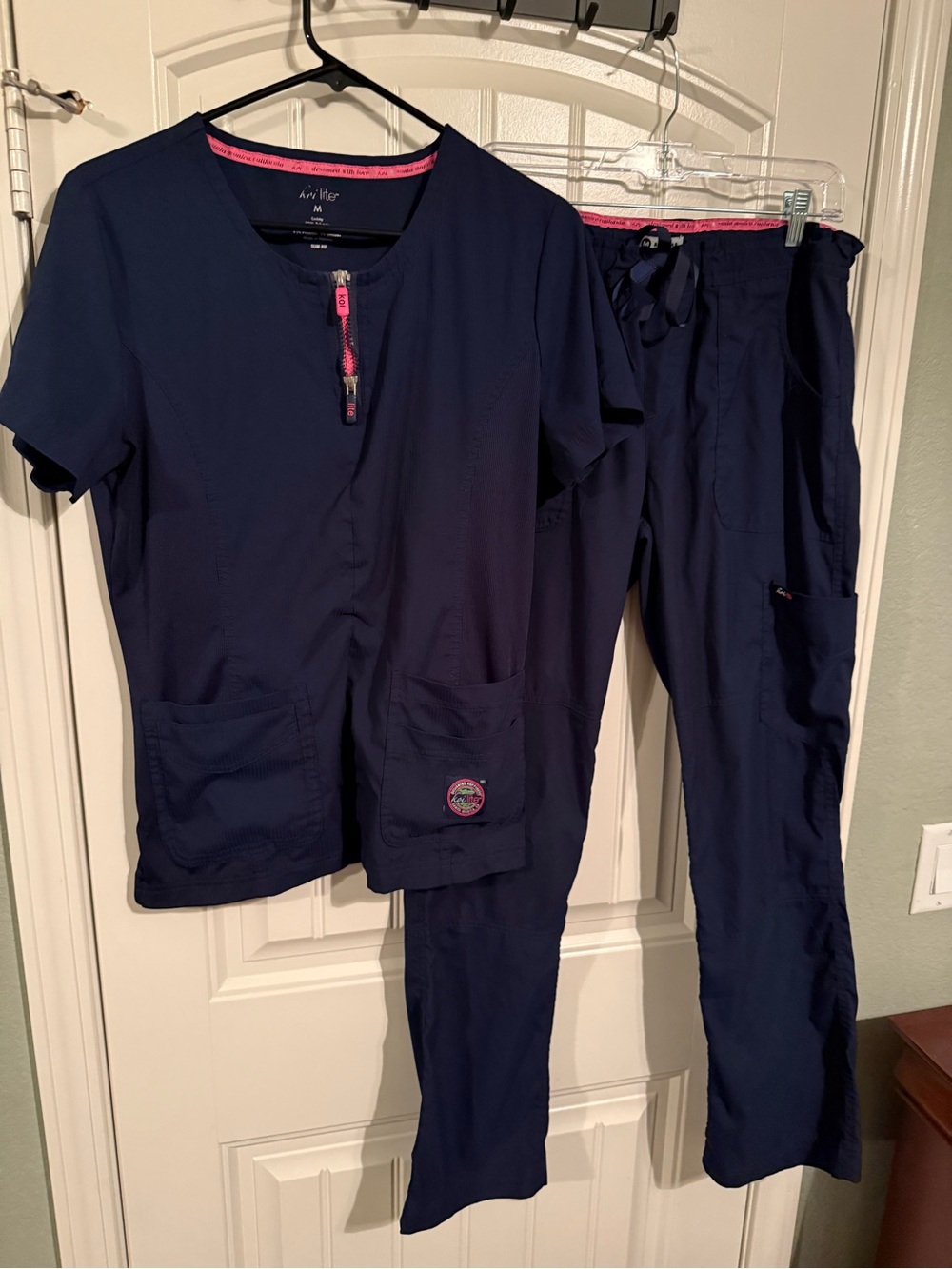 Koi Lite Slim Fit Navy Scrub Set Medium